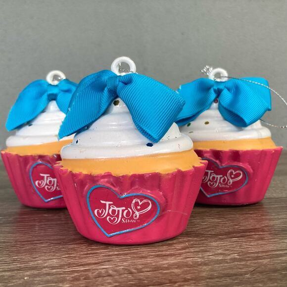 JoJo Siwa Cupcake & Bow Christmas Ornament Set of 3 Multicolor Ornaments - Picture 1 of 9